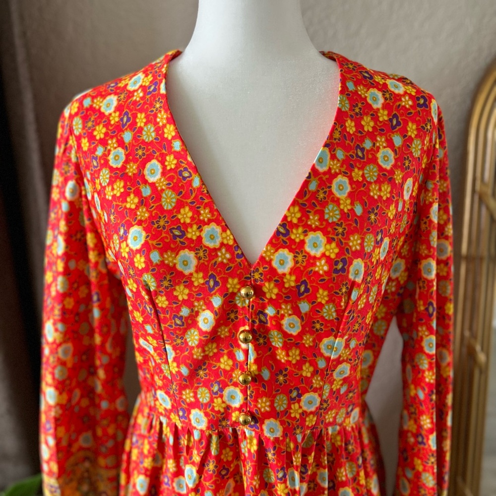 Vintage 70s Floral Dress *See Measurements* - Picture 2 of 9